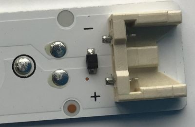 KIT DE LEDS PARA TV LG (5 PZ) / NUMERO DE PARTE EAV65010001 / EAV65034101 / SSC_Y21 SLIM TRIDENT 43NANO75_HKC / 1WR60325UM / PANEL NC430TQG-AAKP1 / MODELO 43NANO75UPA.BUSYLJM - Imagen 4